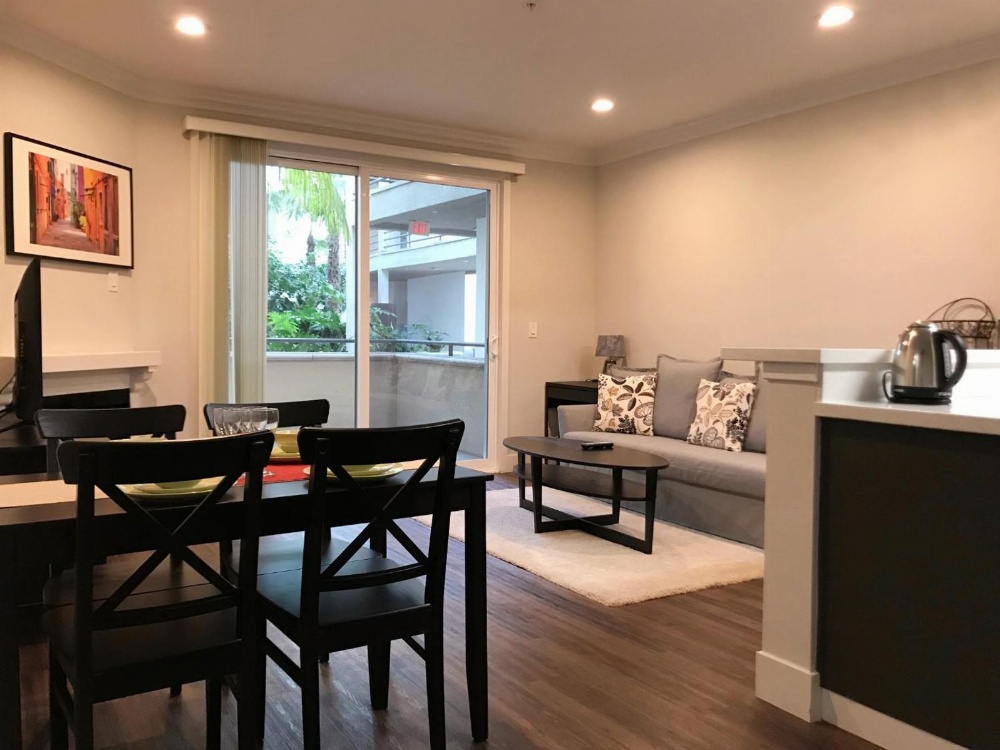 Brilliant Apartment Walk Distance to UCLA O9 Main image